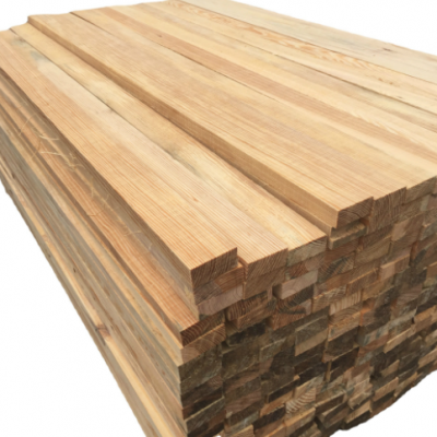 厂家批发原木松木 自然边桌面原材料 长条大板材按需制作松木条图1