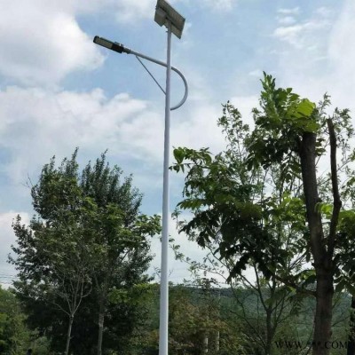 秦皇岛锂电池太阳能路灯厂家 5米6米太阳能一体化路灯全国发货 新农村30瓦40瓦太阳能LED路灯价格