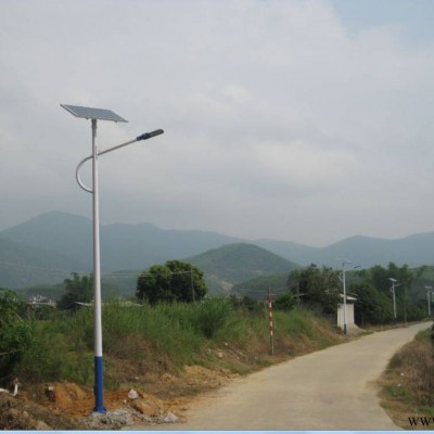 柳州柳江太阳能LED农村路灯公园路径太阳能LED灯高亮，零电费，免布线