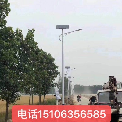 宣城太阳能路灯生产厂家生产篮球场路灯50W60W100W路灯太阳能全国发货朝旭路灯