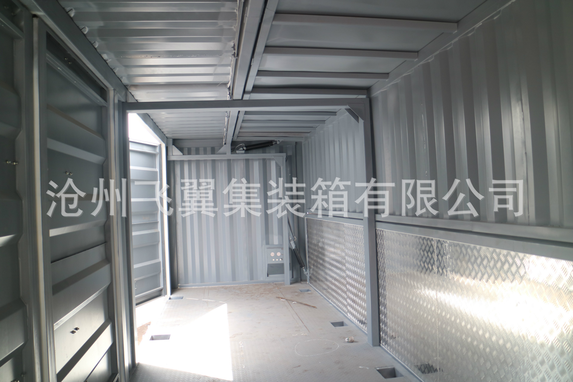 厂家定做 巡展集装箱 12米16米自开启太阳能设备特种商展房车定制示例图23