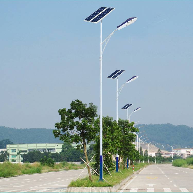 桂林恭城户外庭院灯光公园路径太阳能灯全配套组件施工安装