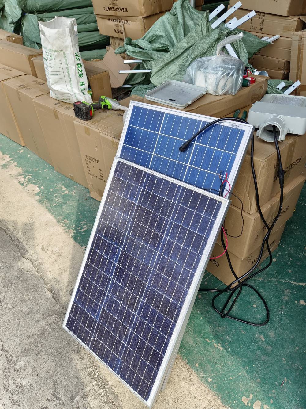 来宾兴宾太阳能户外庭院灯3-6米太阳能LED灯杆免布线，节能环保